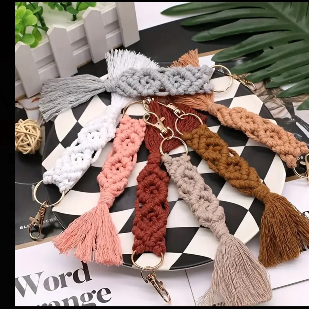 Handcrafted Macrame Keychain Set - Multicolor 4 pack